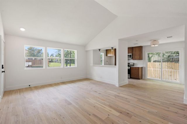 1800 Nicole CIR B, Round Rock, TX 78664