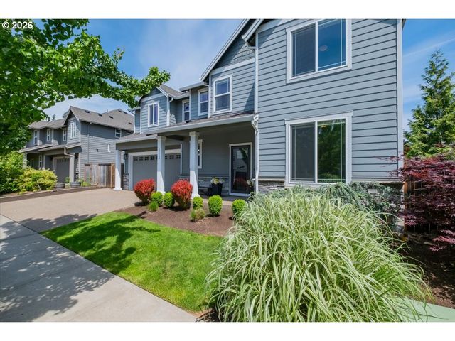 12450 SHENANDOAH Dr, Oregon City, OR 97045