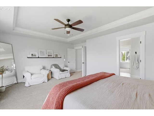 12450 SHENANDOAH Dr, Oregon City, OR 97045