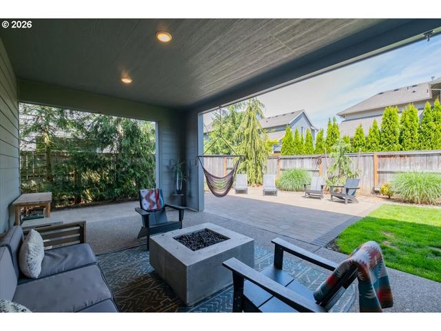 12450 SHENANDOAH Dr, Oregon City, OR 97045