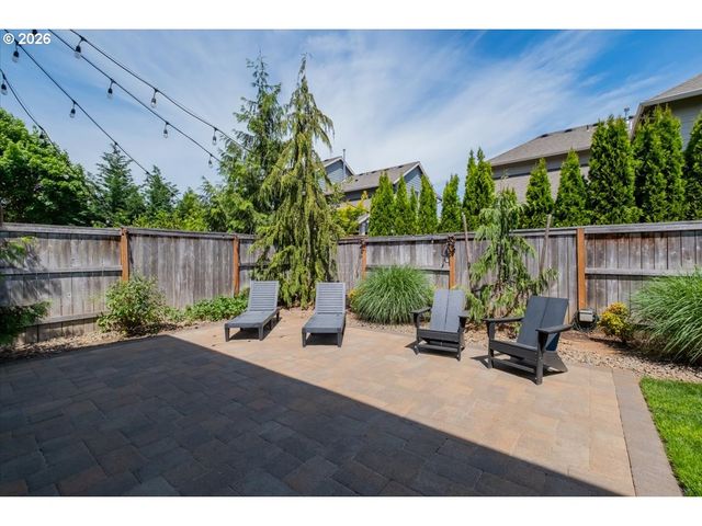 12450 SHENANDOAH Dr, Oregon City, OR 97045