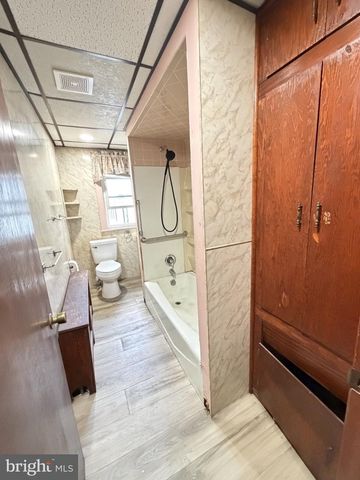 46 E MILL ST, Nesquehoning, PA 18240