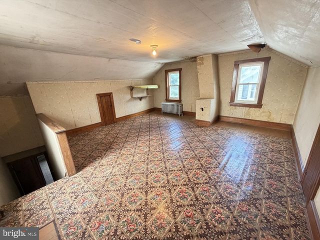 46 E MILL ST, Nesquehoning, PA 18240
