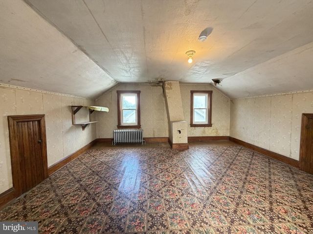 46 E MILL ST, Nesquehoning, PA 18240