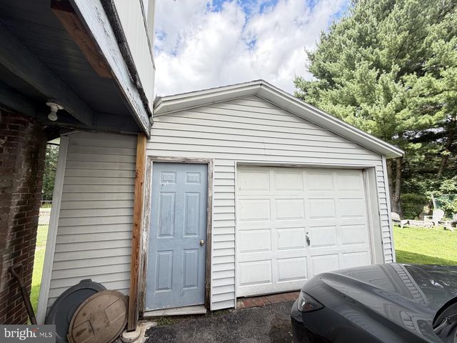 46 E MILL ST, Nesquehoning, PA 18240