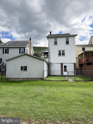 46 E MILL ST, Nesquehoning, PA 18240