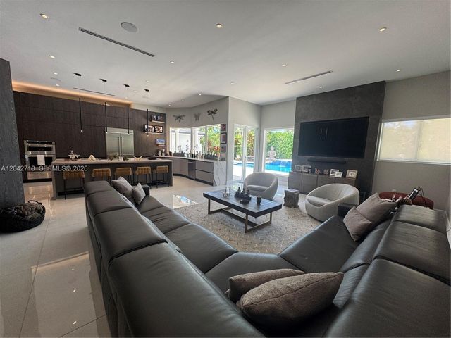 9662 SW 123rd Street, Miami, FL 33176