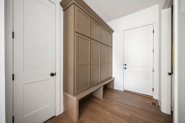 6112 NE Oak Drive, Ankeny, IA 50021