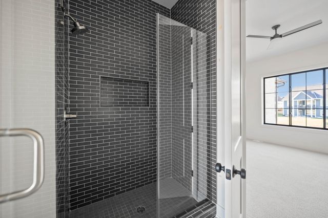 6112 NE Oak Drive, Ankeny, IA 50021