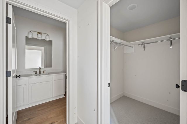 6112 NE Oak Drive, Ankeny, IA 50021