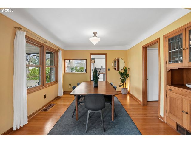 7436 N SEWARD Ave, Portland, OR 97217