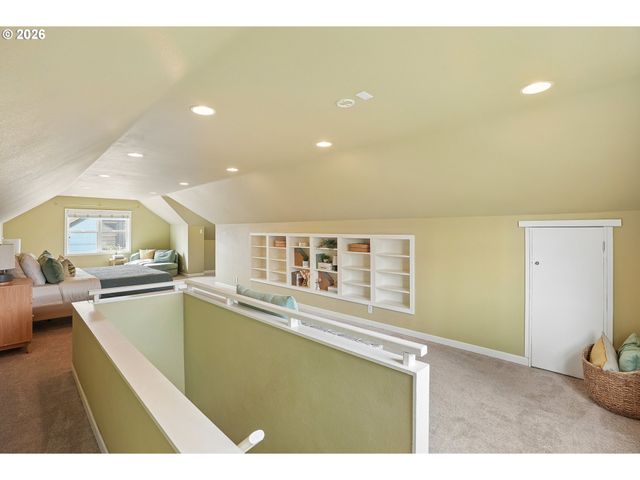 7436 N SEWARD Ave, Portland, OR 97217