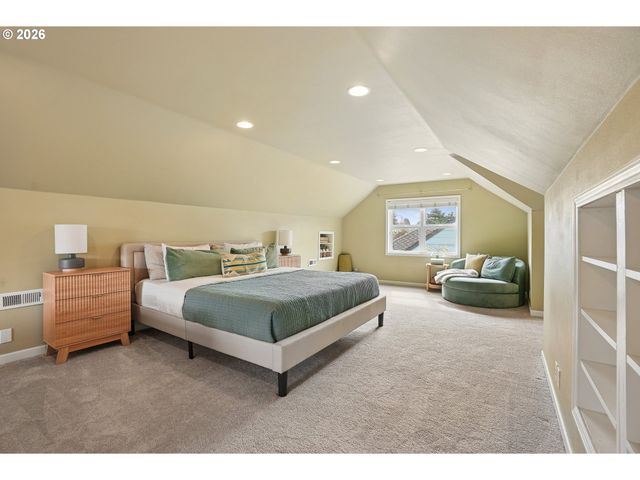 7436 N SEWARD Ave, Portland, OR 97217