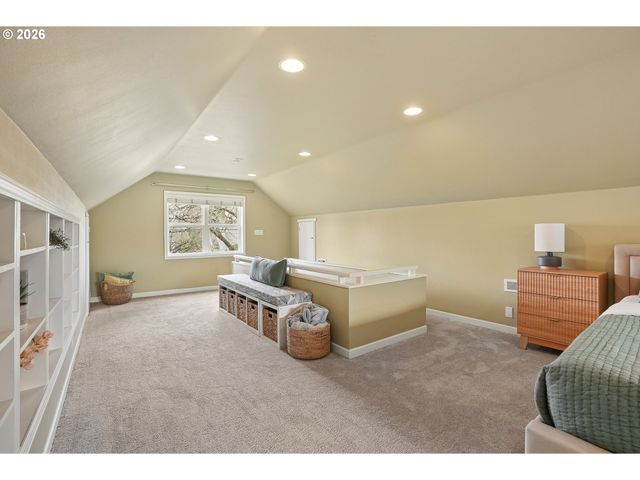 7436 N SEWARD Ave, Portland, OR 97217