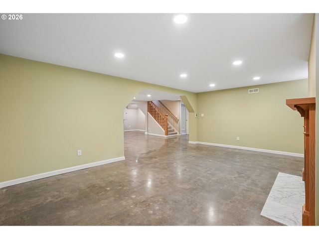 7436 N SEWARD Ave, Portland, OR 97217