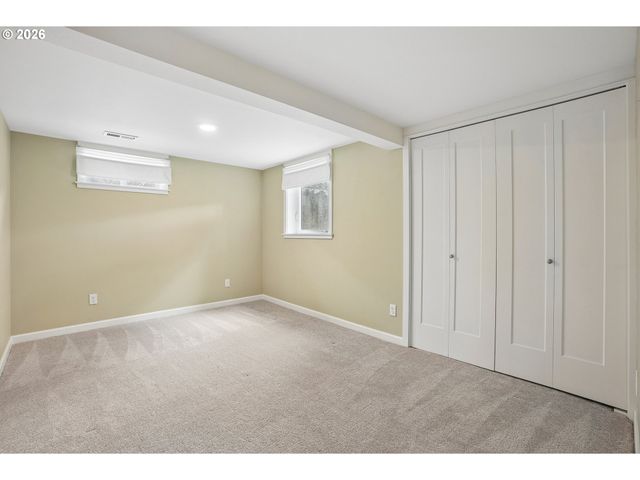 7436 N SEWARD Ave, Portland, OR 97217