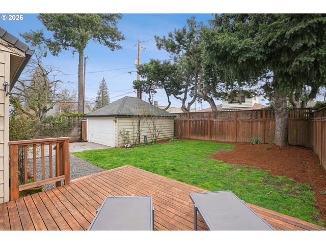 7436 N SEWARD Ave, Portland, OR 97217