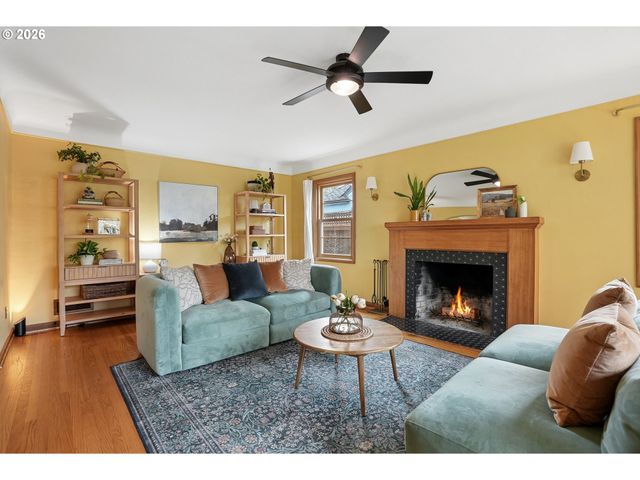 7436 N SEWARD Ave, Portland, OR 97217