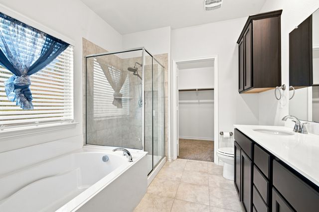 126 Redding Lane, Red Oak, TX 75154