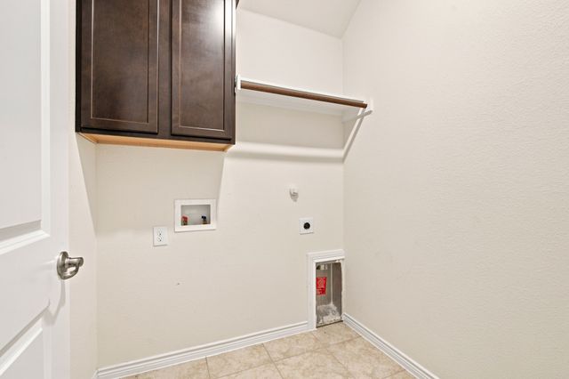 126 Redding Lane, Red Oak, TX 75154