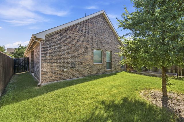 126 Redding Lane, Red Oak, TX 75154