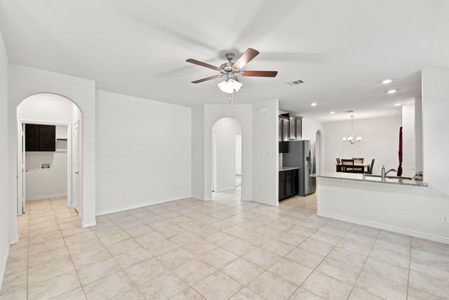 126 Redding Lane, Red Oak, TX 75154