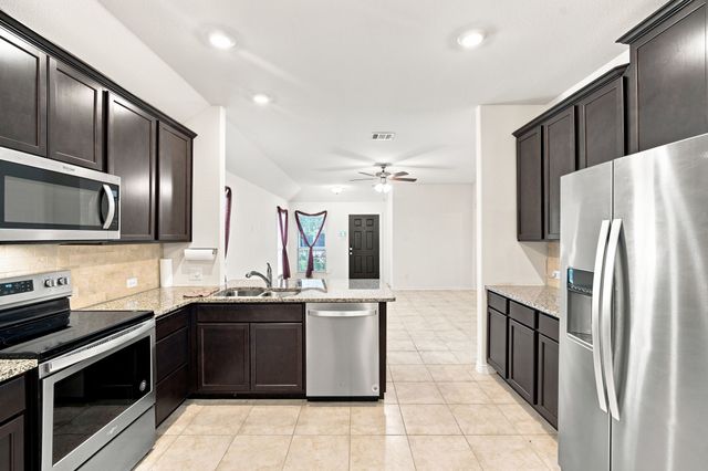 126 Redding Lane, Red Oak, TX 75154