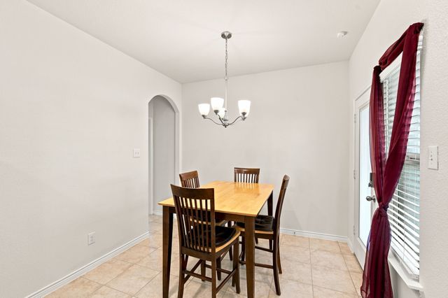 126 Redding Lane, Red Oak, TX 75154