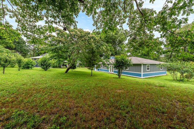 7727 S State Hwy 167, Hartford, AL 36344