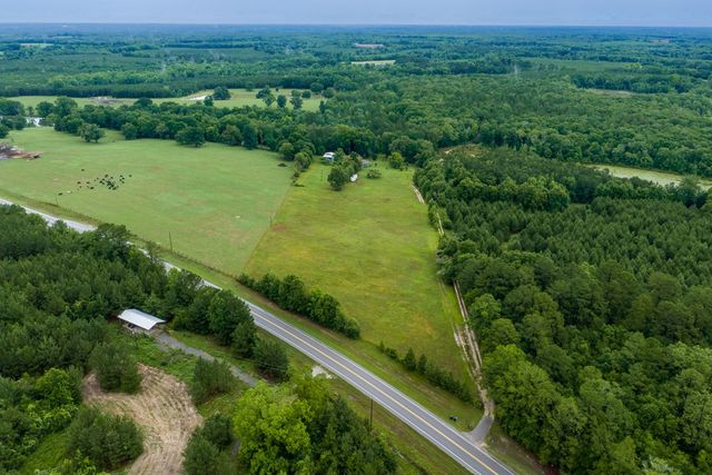 7727 S State Hwy 167, Hartford, AL 36344
