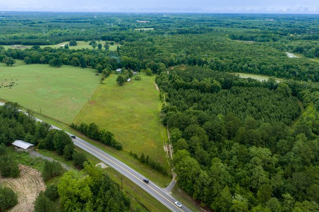 7727 S State Hwy 167, Hartford, AL 36344