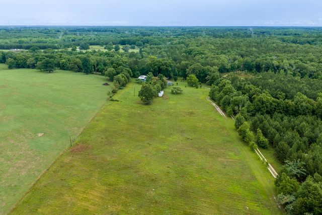 7727 S State Hwy 167, Hartford, AL 36344