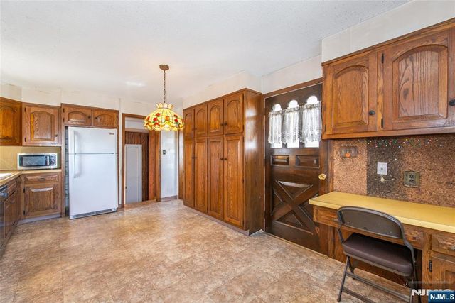 34 Bobbink Terrace, East Rutherford, NJ 07073