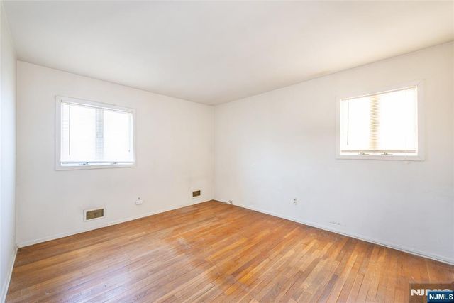 34 Bobbink Terrace, East Rutherford, NJ 07073