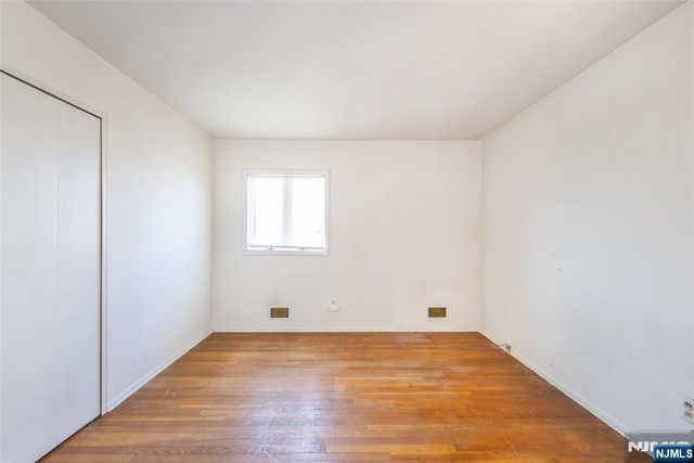 34 Bobbink Terrace, East Rutherford, NJ 07073