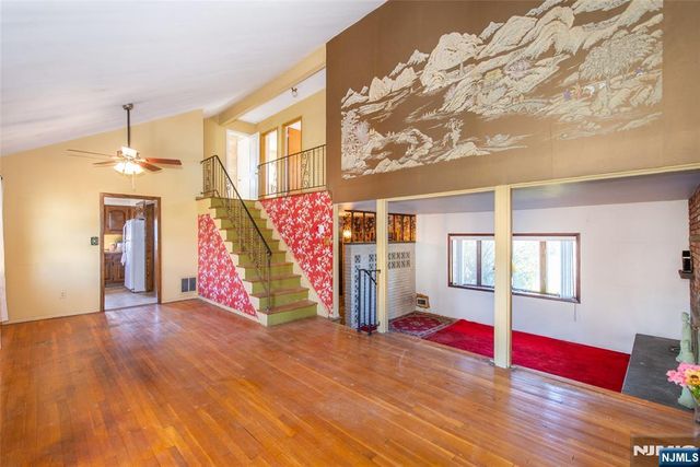 34 Bobbink Terrace, East Rutherford, NJ 07073