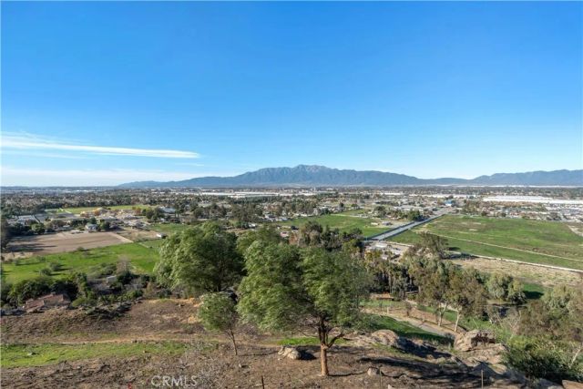 11251 Laurel, Bloomington, CA 92316