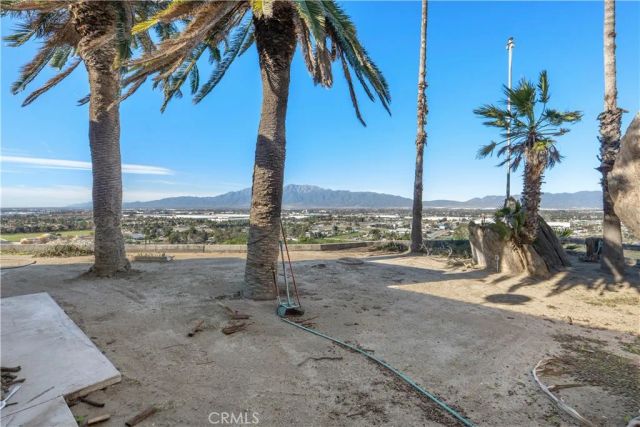 11251 Laurel, Bloomington, CA 92316