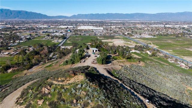 11251 Laurel, Bloomington, CA 92316