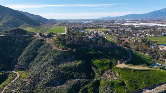 11251 Laurel, Bloomington, CA 92316