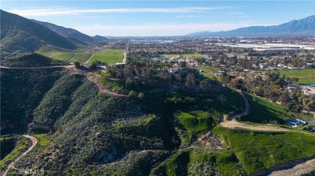 11251 Laurel, Bloomington, CA 92316