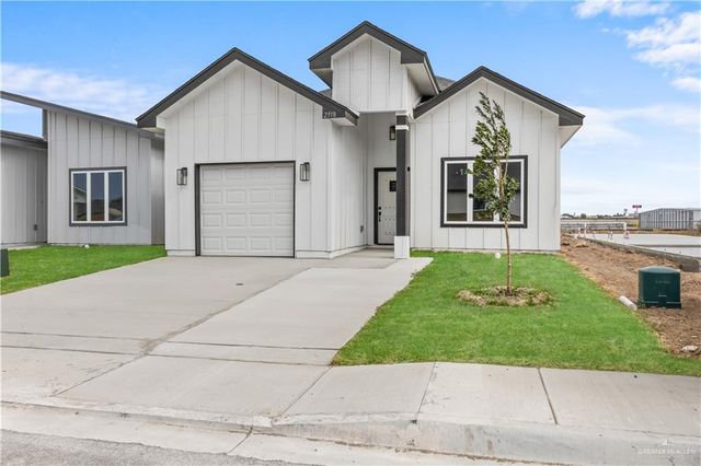 2318 Thornton Avenue, Mission, TX 78574