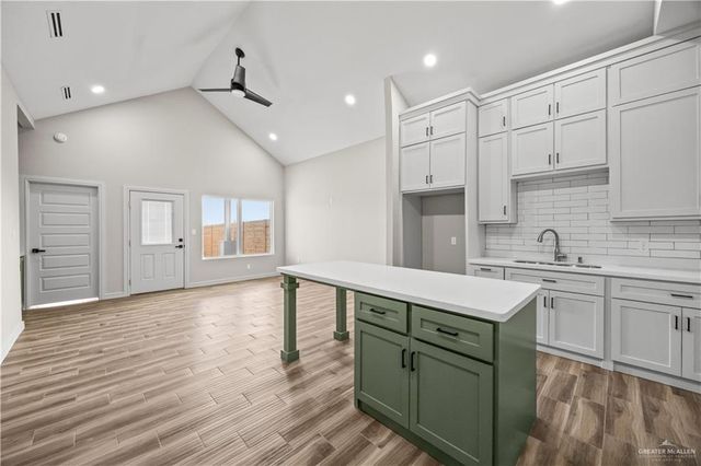 2318 Thornton Avenue, Mission, TX 78574