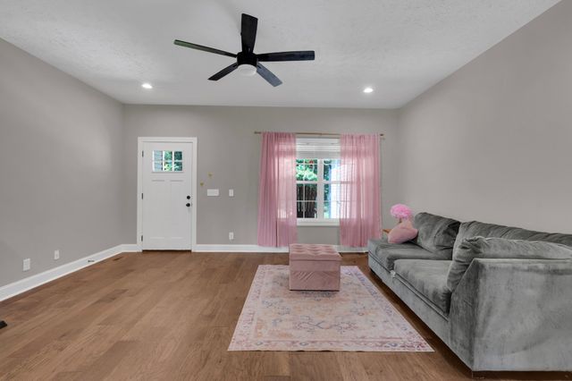 1147 Mount Herman Rd, Shelbyville, TN 37160