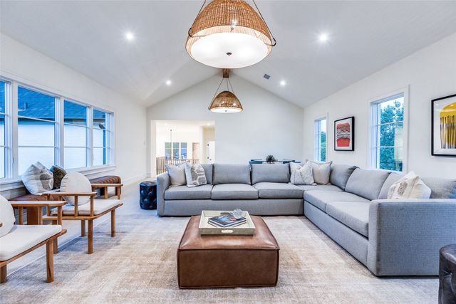 3935 Hawick Lane, Dallas, TX 75220