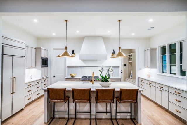 3935 Hawick Lane, Dallas, TX 75220