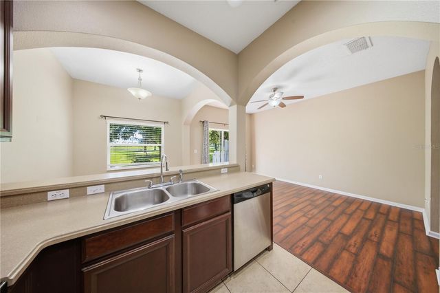 10291 PARK COMMONS DRIVE, Orlando, FL 32832