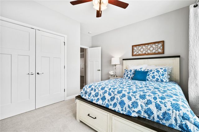 105 Deana Dr, Robinson Twp, PA 15136
