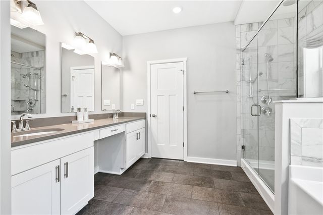 105 Deana Dr, Robinson Twp, PA 15136