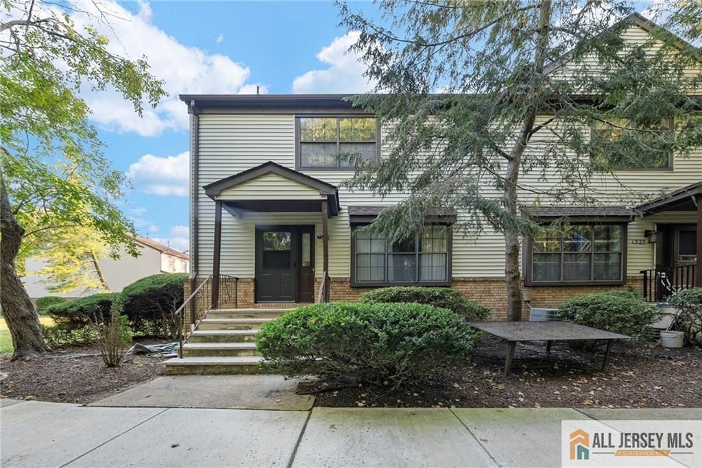 1321 Tupelo Court, North Brunswick, NJ 08902
